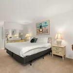 Waterfront Condo Unmatched Views And Prime Location