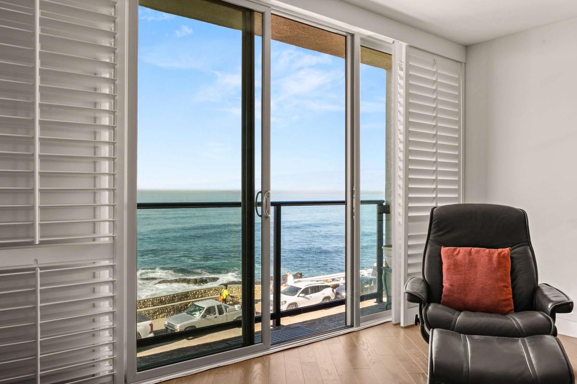 Waterfront Unmatched Views And Prime Location Holiday home